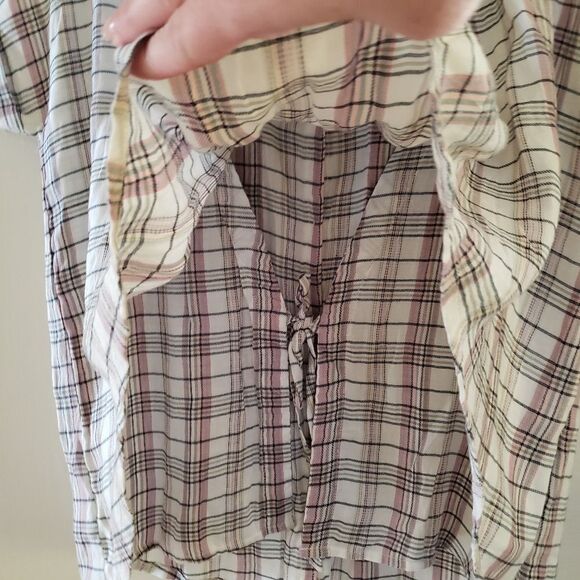 William Rast Short Rolled Sleeve Button Front Top - Picture 9 of 9